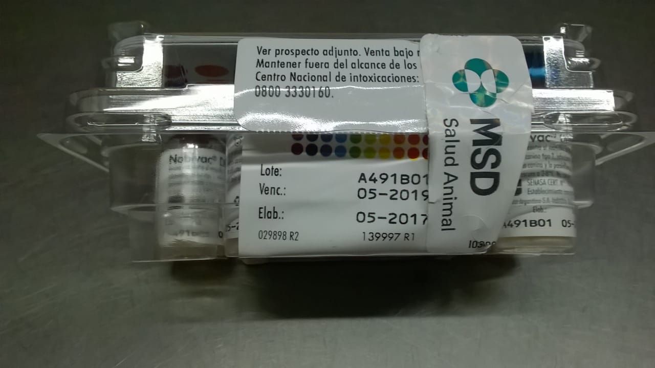 caja o cuna completa con 10 o 15 viales monodosis del liofilizado
